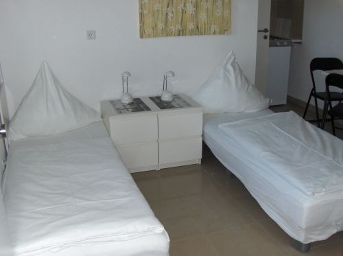 02-2EinzelbettenHPIM2167